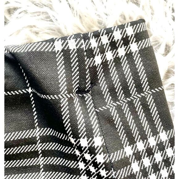 Love Tree Black and White Plaid Mini Skirt Size Large NWOT - Picture 6 of 8